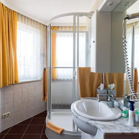 Adler Hotel