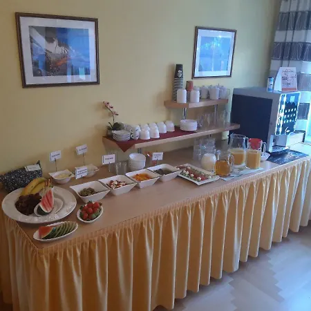 Adler Hotel 3*